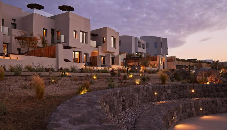 Apikia Santorini